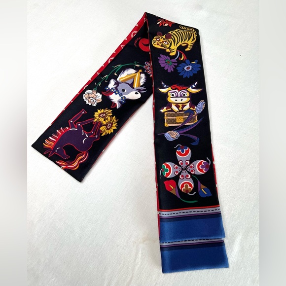 Louis Vuitton Silk Monogram Superstition Bandeau Black - Picture 6 of 9